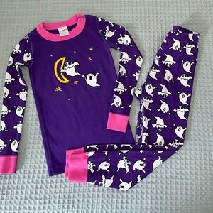 Hanna Andersson Purple Ghost Pajama Set with Pink Trim size 5